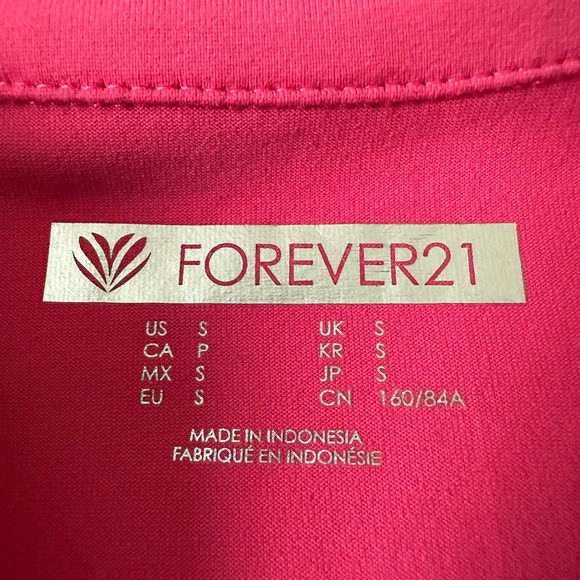 FOREVER 21 Athletic Pullover - Picture 3 of 5